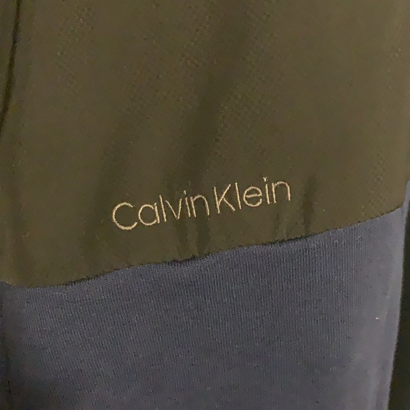 Calvin Klein zip up - Picture 3 of 5